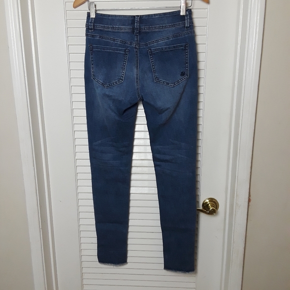 Indigo Rein Jeans Women Juniors Size 7 Ankle Skinny Distressed 2 Button Closure - Picture 15 of 16